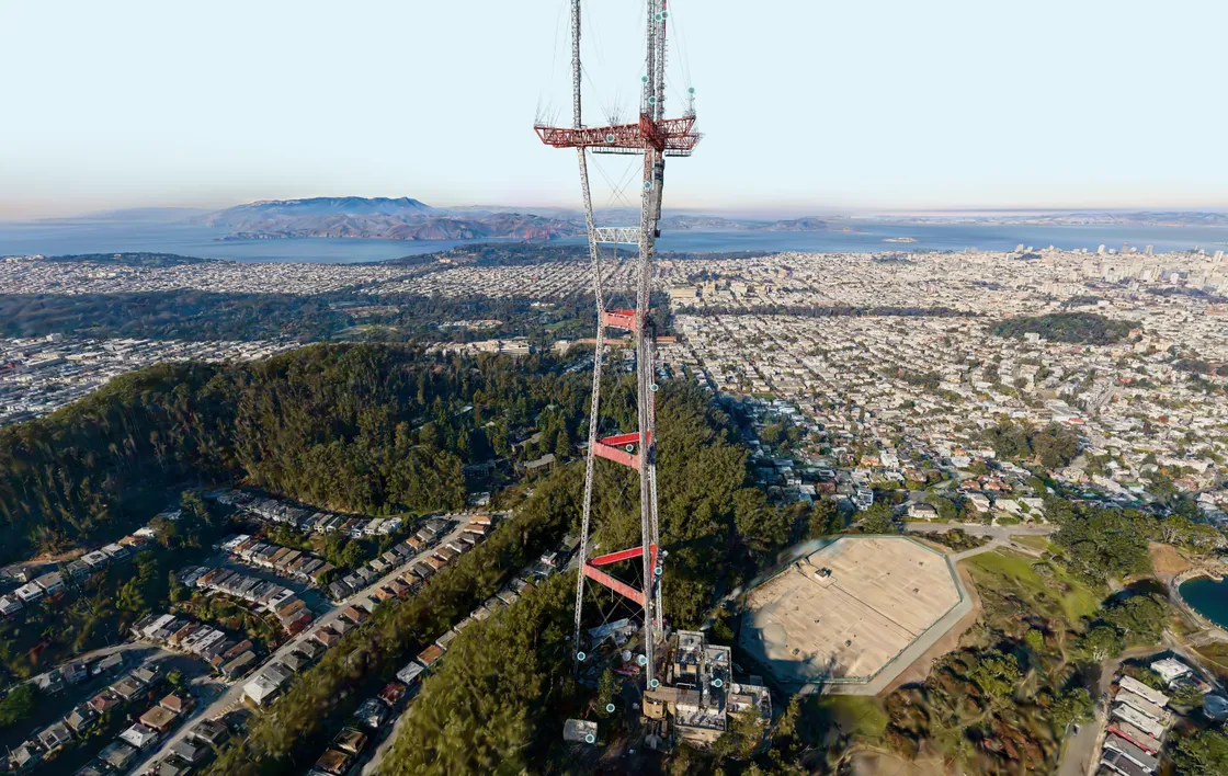 Exploring Sutro Tower in 3D